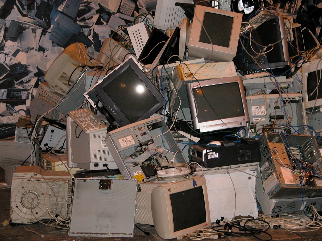 déchets électroniques pollution digitale
